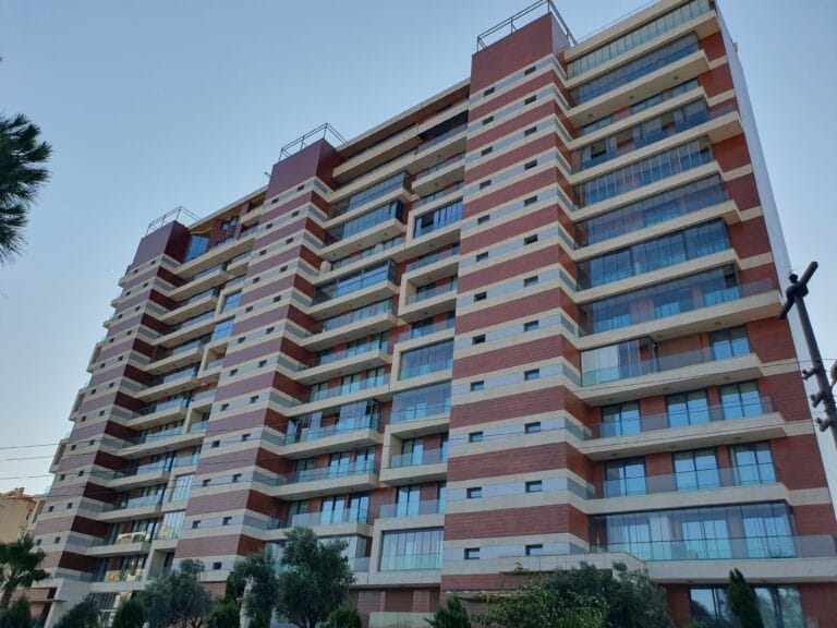Ege Suits Bornova dış cephe kompozit boya projesi